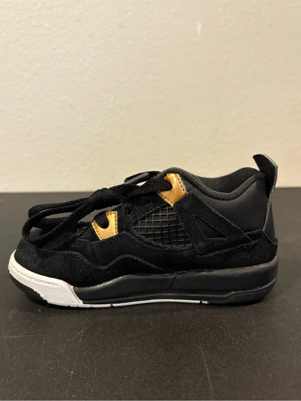 Nike Jordan 4 Retro BT 308500-032 Black Gold Royalty Shoes Kids Size 9C